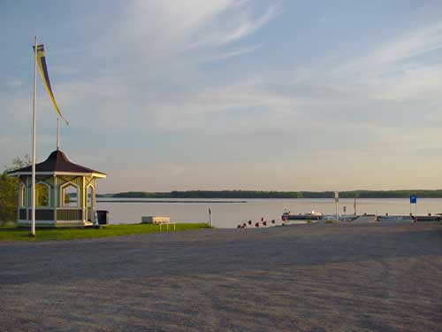 The harbor of Haukivuori in mid summer.
